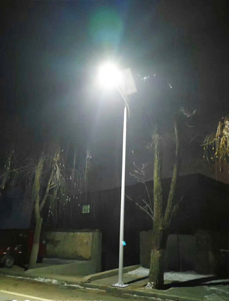 积石山县伊宁市太阳能路灯项目