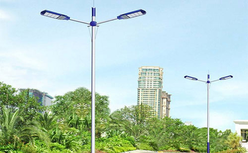 伊宁市太阳能路灯地脚螺栓规格：防止倾倒的关键