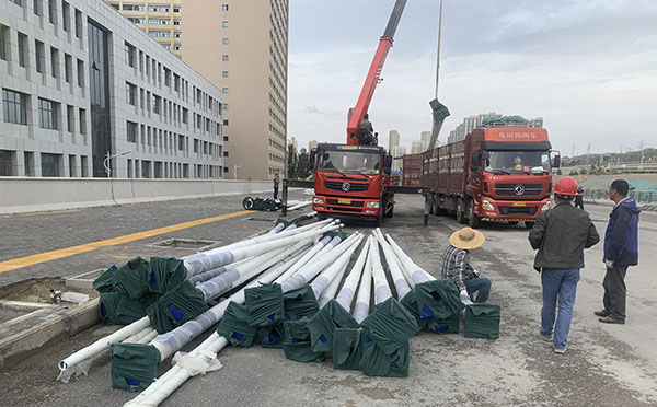 伊宁市太阳能路灯灯杆垂直度矫正方法与维护