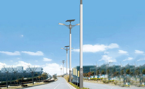 伊宁市太阳能路灯前半夜亮后半夜暗的真相：控制器分时调光机制