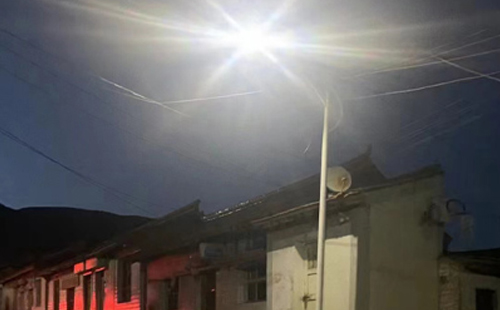 农村院子里最适合的伊宁市太阳能路灯亮度与安装要点