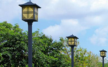 太阳能伊宁市庭院灯怎么选亮度与续航更耐用 太阳能伊宁市庭院灯怎么选亮度与续航更耐用